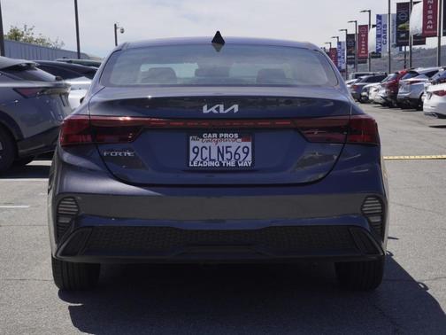 Gravity Gray 2023 Kia Forte LXS