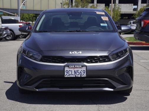 Gravity Gray 2023 Kia Forte LXS