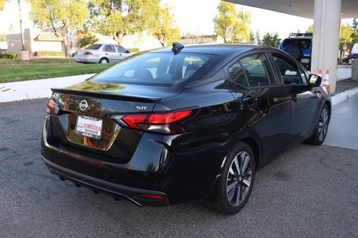 2020 Nissan Versa 1.6 SR
