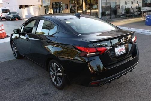 2020 Nissan Versa 1.6 SR