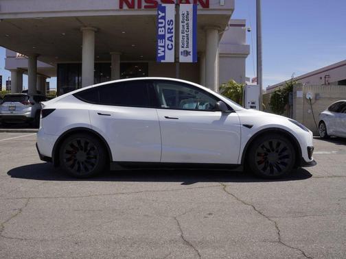 White 2022 Tesla Model Y Performance