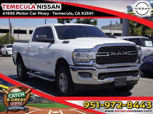 Bright White Clearcoat 2022 RAM 2500 Big Horn