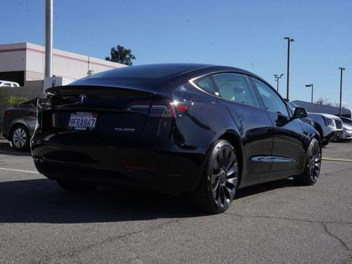 2023 Tesla Model 3 Performance
