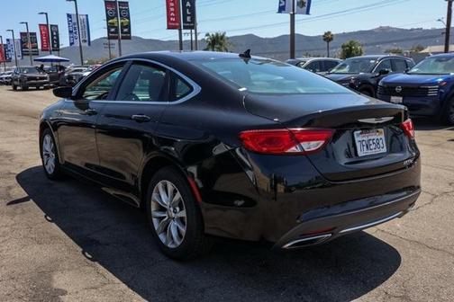 2015 Chrysler 200 C