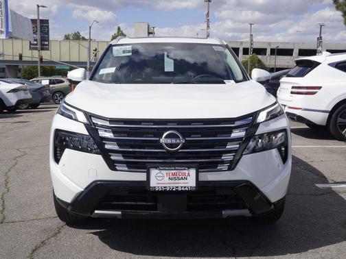 Everest White P 2026 Nissan Rogue Platinum