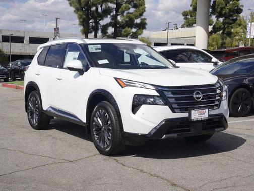 Everest White P 2026 Nissan Rogue Platinum