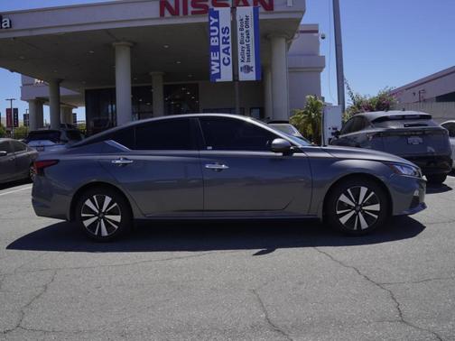 Gun Metallic 2022 Nissan Altima 2.5 SV