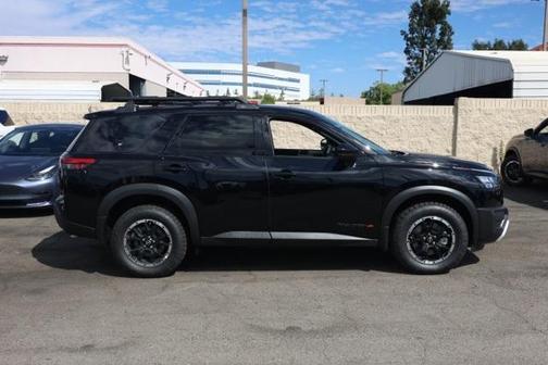 2025 Nissan Pathfinder Rock Creek
