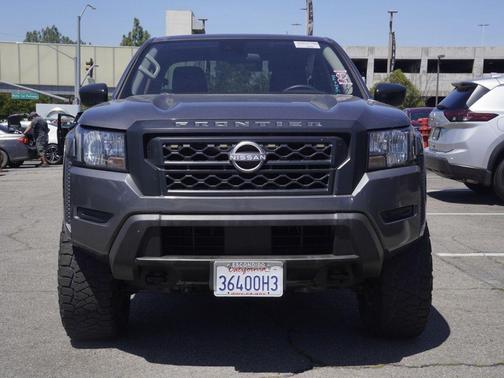 2022 Nissan Frontier S