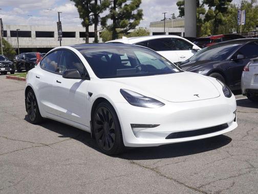 Pearl White Multi 2022 Tesla Model 3 Performance