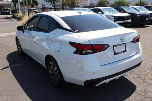 2025 Nissan Versa 1.6 SV