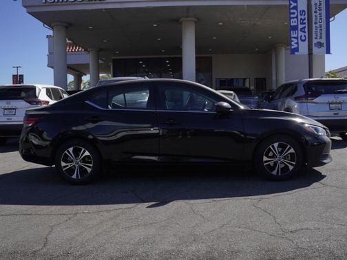 Black 2023 Nissan Sentra SV