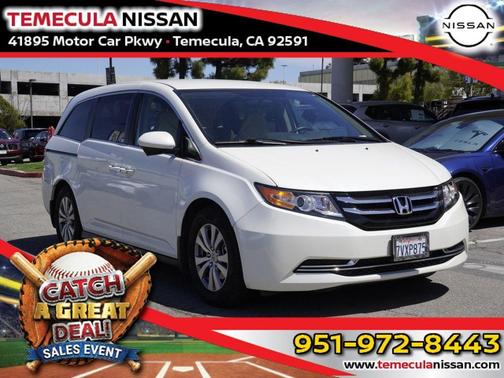 White Diamond Pearl 2016 Honda Odyssey SE