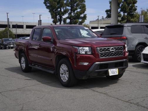 2023 Nissan Frontier SV