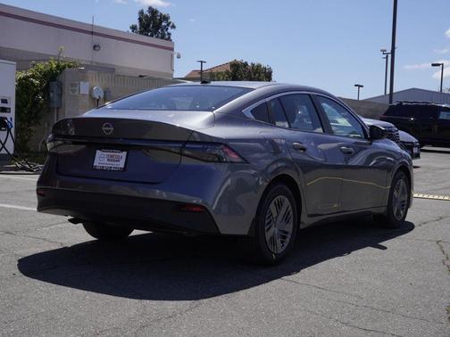 Gun Metallic 2026 Nissan Sentra SV