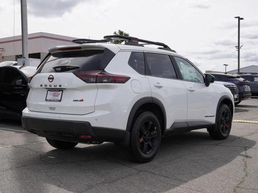 Everest White P 2026 Nissan Rogue Rock Creek