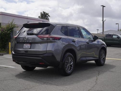 Gun Metallic 2021 Nissan Rogue S