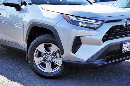 Silver Sky Metallic 2022 Toyota RAV4 XLE