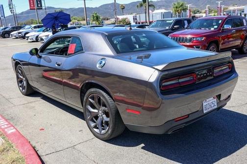 2018 Dodge Challenger SXT