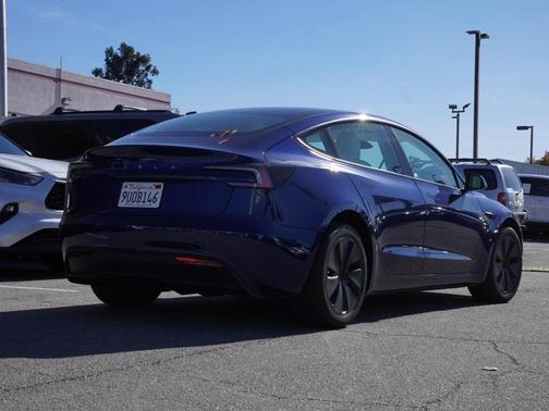 2025 Tesla Model 3 Long Range