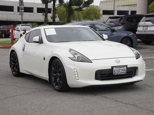 White 2020 Nissan 370Z Base