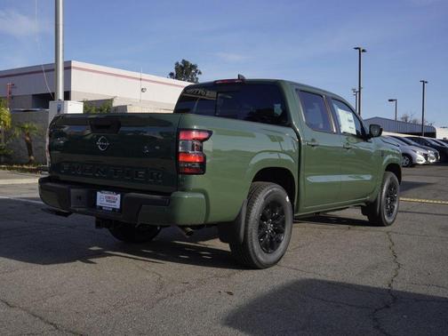 Green 2026 Nissan Frontier SV