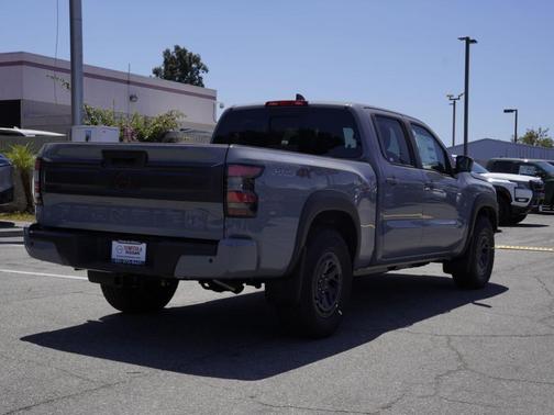 Boulder Gray Pearl 2026 Nissan Frontier PRO-4X