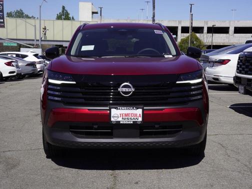 Scarlet Ember T 2026 Nissan Kicks SV