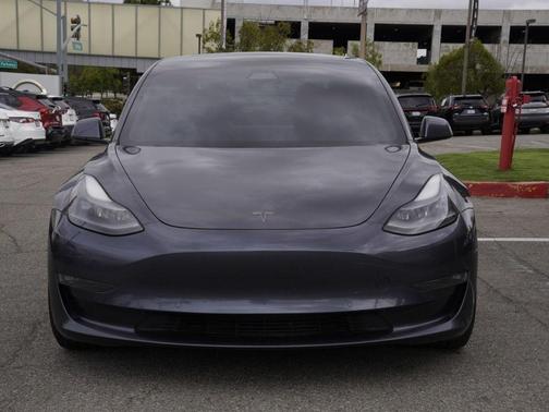 Midnight Silver Metallic 2021 Tesla Model 3 Performance
