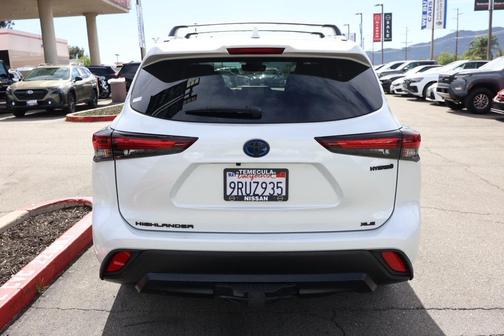 2024 Toyota Highlander Hybrid XLE