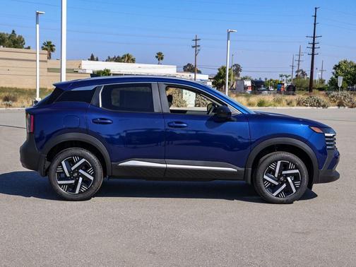 Deep Blue Pearl 2026 Nissan Kicks SV