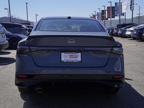 2t Gry Blk Roof 2026 Nissan Sentra SR