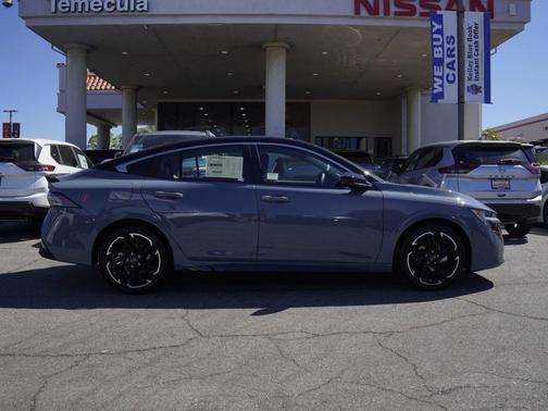 2t Gry Blk Roof 2026 Nissan Sentra SR