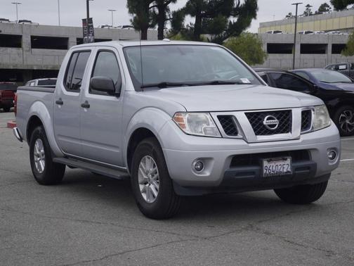 Brilliant Silver 2017 Nissan Frontier SV