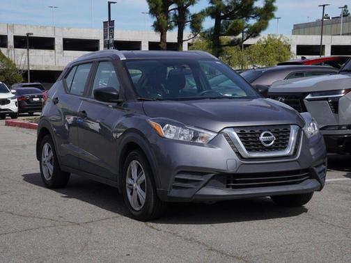 2019 Nissan Kicks S