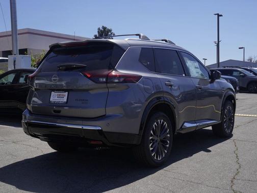 Gun Metallic 2026 Nissan Rogue Platinum