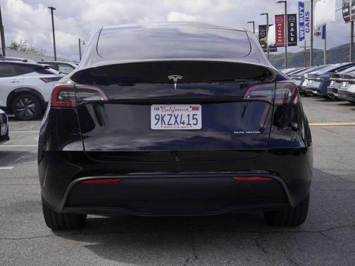 Black 2024 Tesla Model Y Long Range
