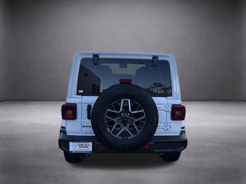 Bright White Clearcoat 2025 Jeep Wrangler Sahara