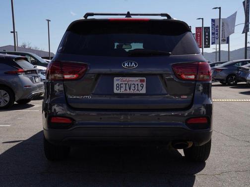2019 Kia Sorento LX