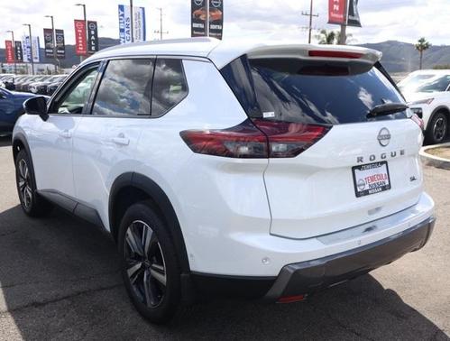 2025 Nissan Rogue SL