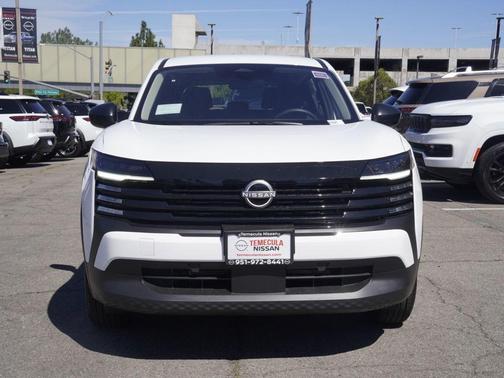 Fresh Powder 2026 Nissan Kicks S