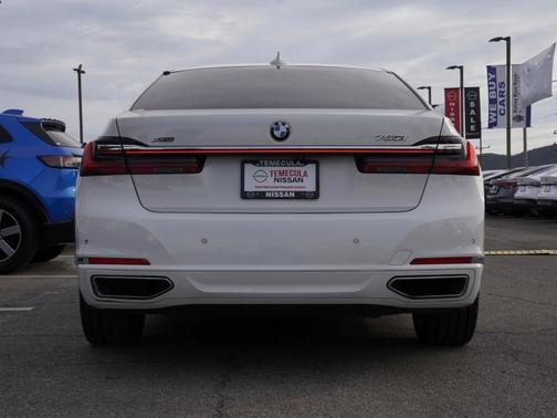 2022 BMW 750 i xDrive