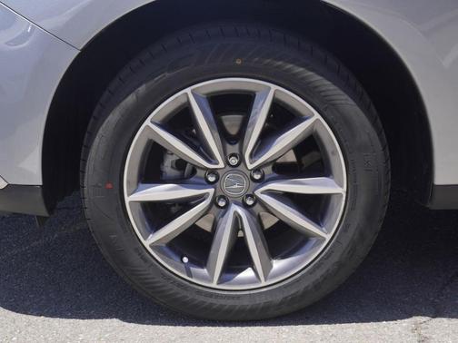 Silver 2023 Acura RDX Technology Package