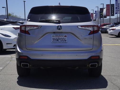 Silver 2023 Acura RDX Technology Package