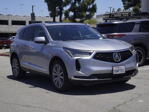 Silver 2023 Acura RDX Technology Package