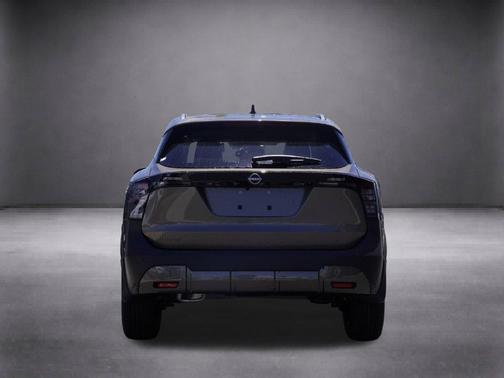Canyon Bronze M 2026 Nissan Kicks SV