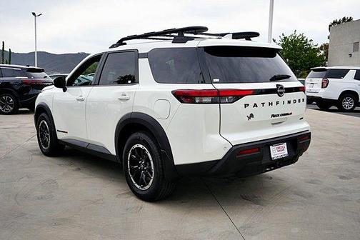 Glacier White 2024 Nissan Pathfinder Rock Creek