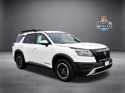 Glacier White 2024 Nissan Pathfinder Rock Creek