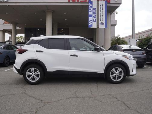 Fresh Powder 2025 Nissan Kicks Play S