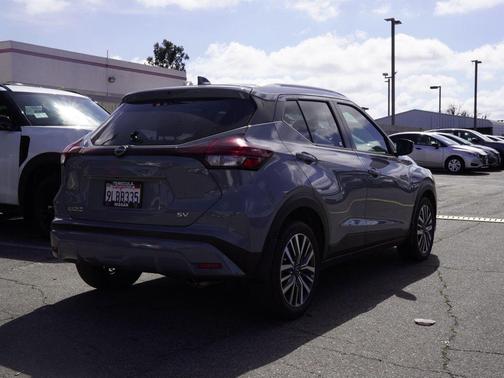 2024 Nissan Kicks SV